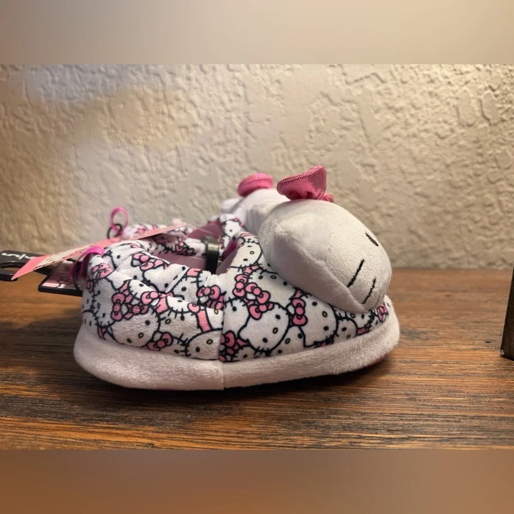 Hello Kitty White Plush Baby Slippers with Pink Bows
